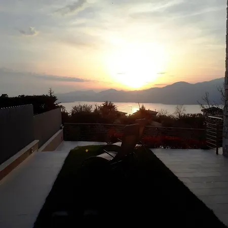 Flacher Sonnenaufgang By Interhome Torri Del Benaco