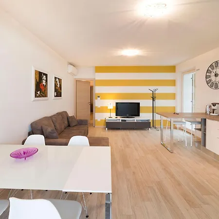 Flacher Sonnenaufgang By Interhome *
