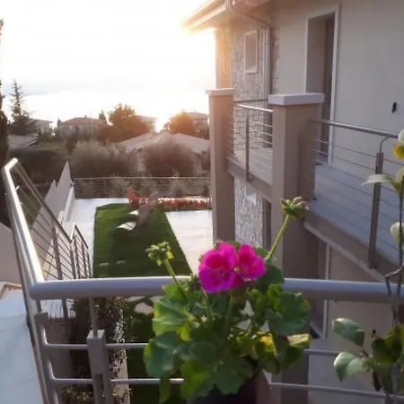 Flacher Sonnenaufgang By Interhome * Torri Del Benaco